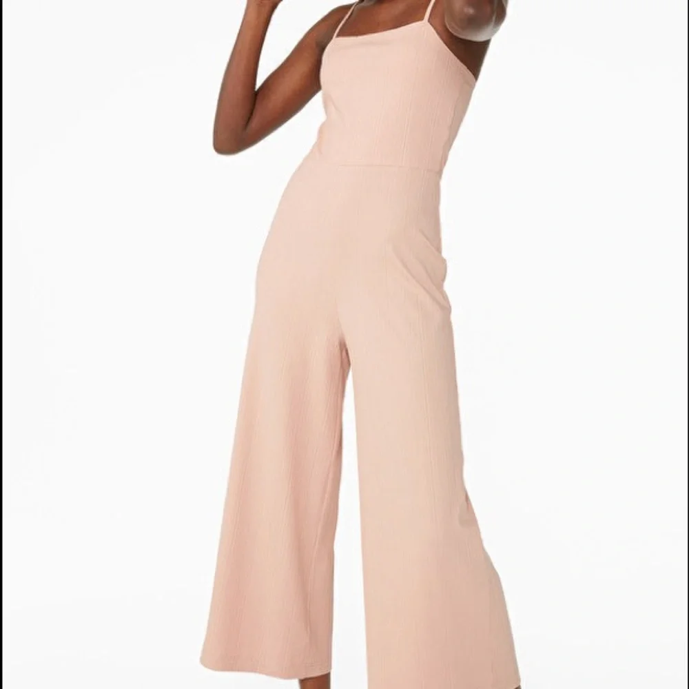 Dusty pink jumpsuit - Picture 1 of 6